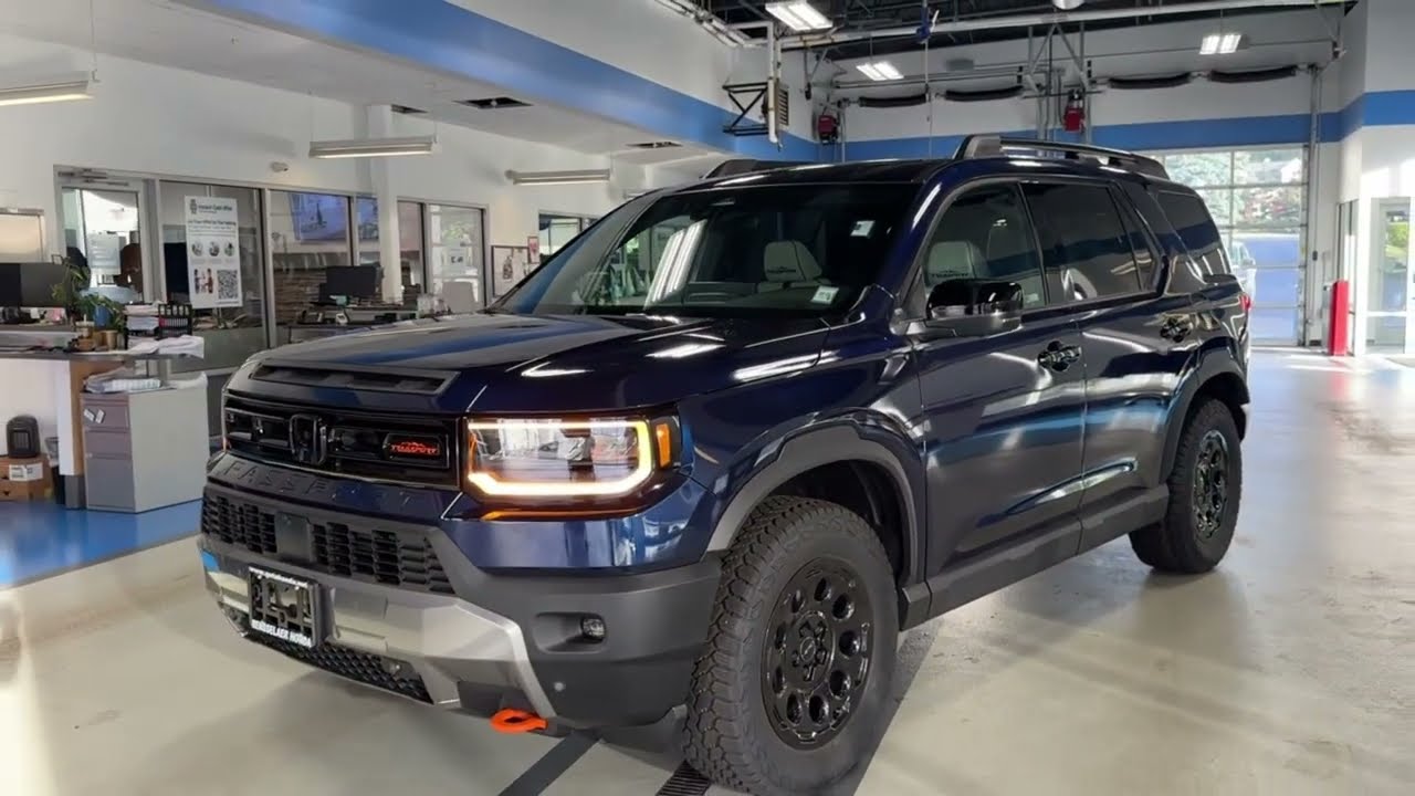 2026 Honda Passport Trailsport Elite Blackout Walkaround | Obsidian Blue with Gray Interior