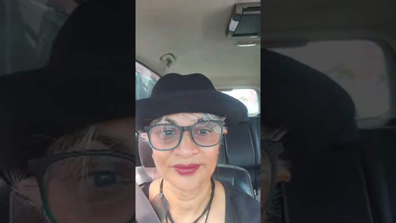 Vibrant Style Ja @Diahann McBean is live!