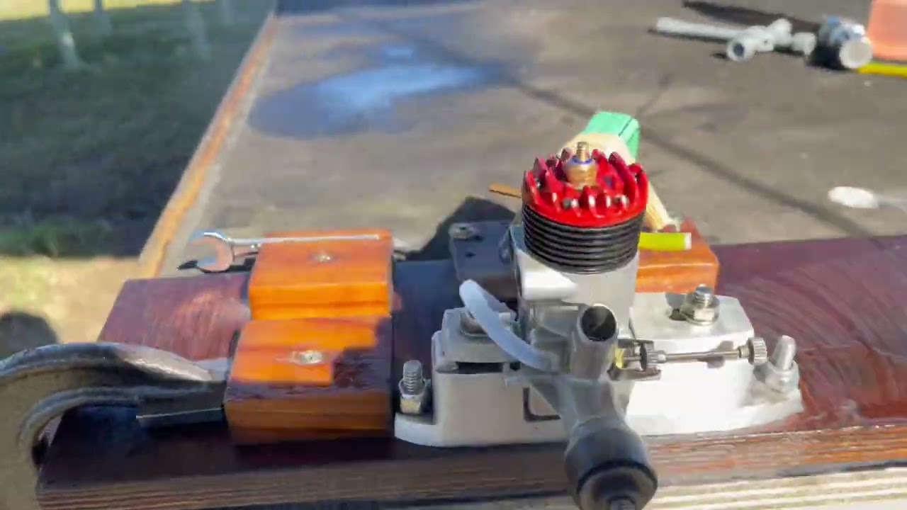 McCoy Custom RedHead .35 Model Glow Engine