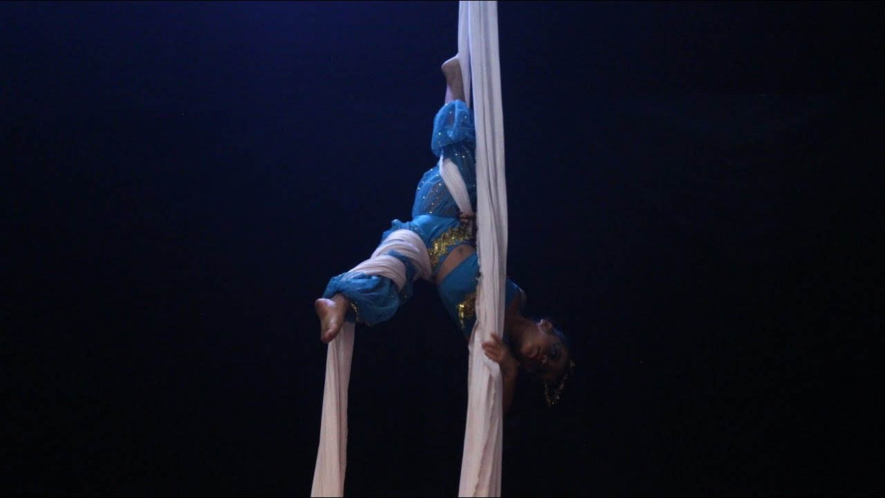 EQUILIBRIUM VZLA Festival de Aerialistas 2023 1er lugar Categoría Petite Telas