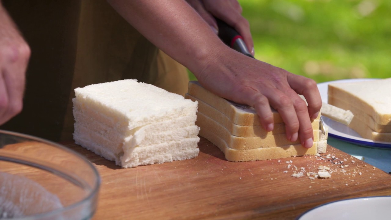 My Market Kitchen - RECIPE: Camp Doughnuts - Discovery Holiday Parks