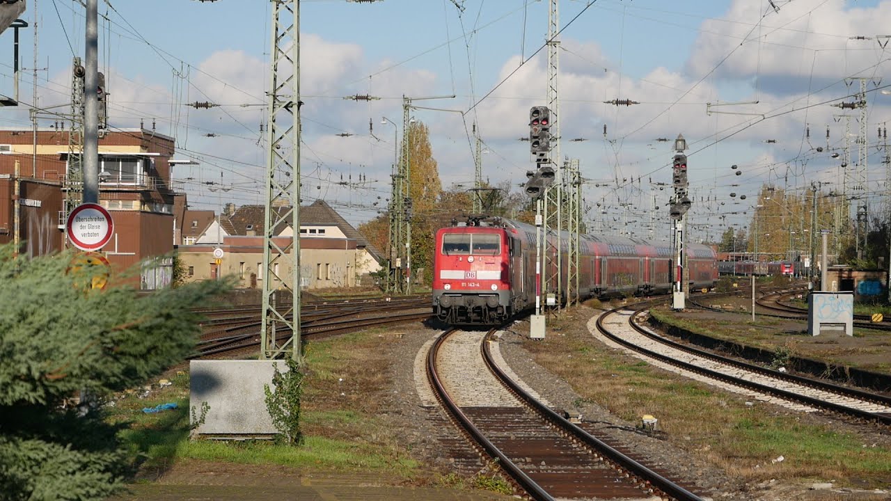 Züge in Mönchengladbach HBF Mit Br 111 1440 425 622 429 1428 1429 189 407 193