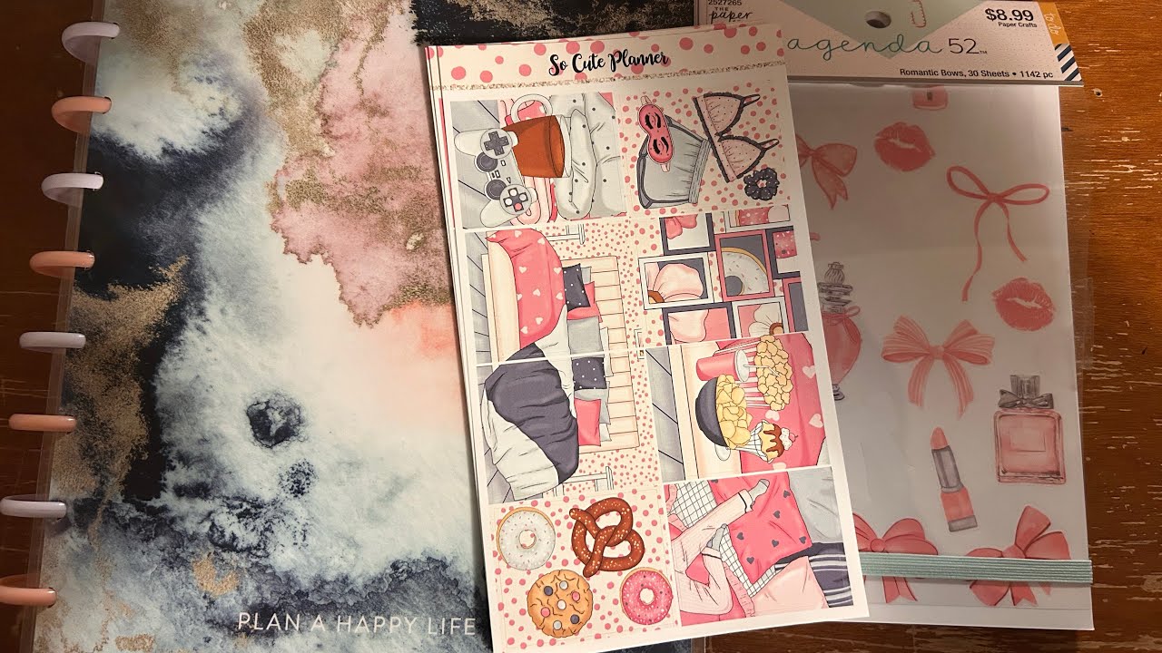 Plan With Me / First Spread in my New Planner / Pink Cozy Vibes