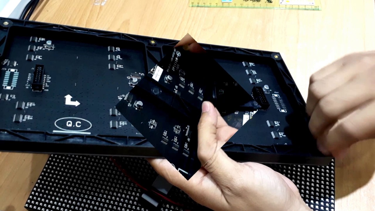 So sánh module LED P5 indoor 3528 Và 2121
