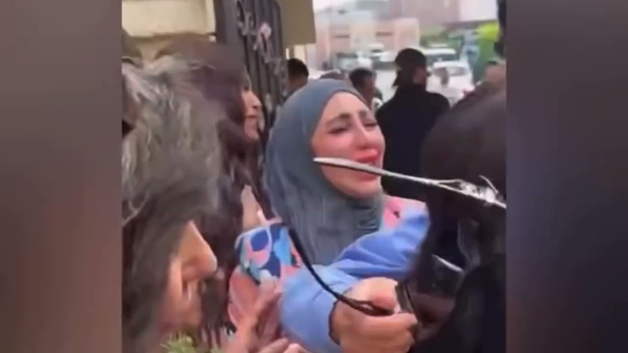 بكاء إلهام الفضالة بعد الحكم في قضيتها بالبراءة.. #الكويت #الهام_الفضاله