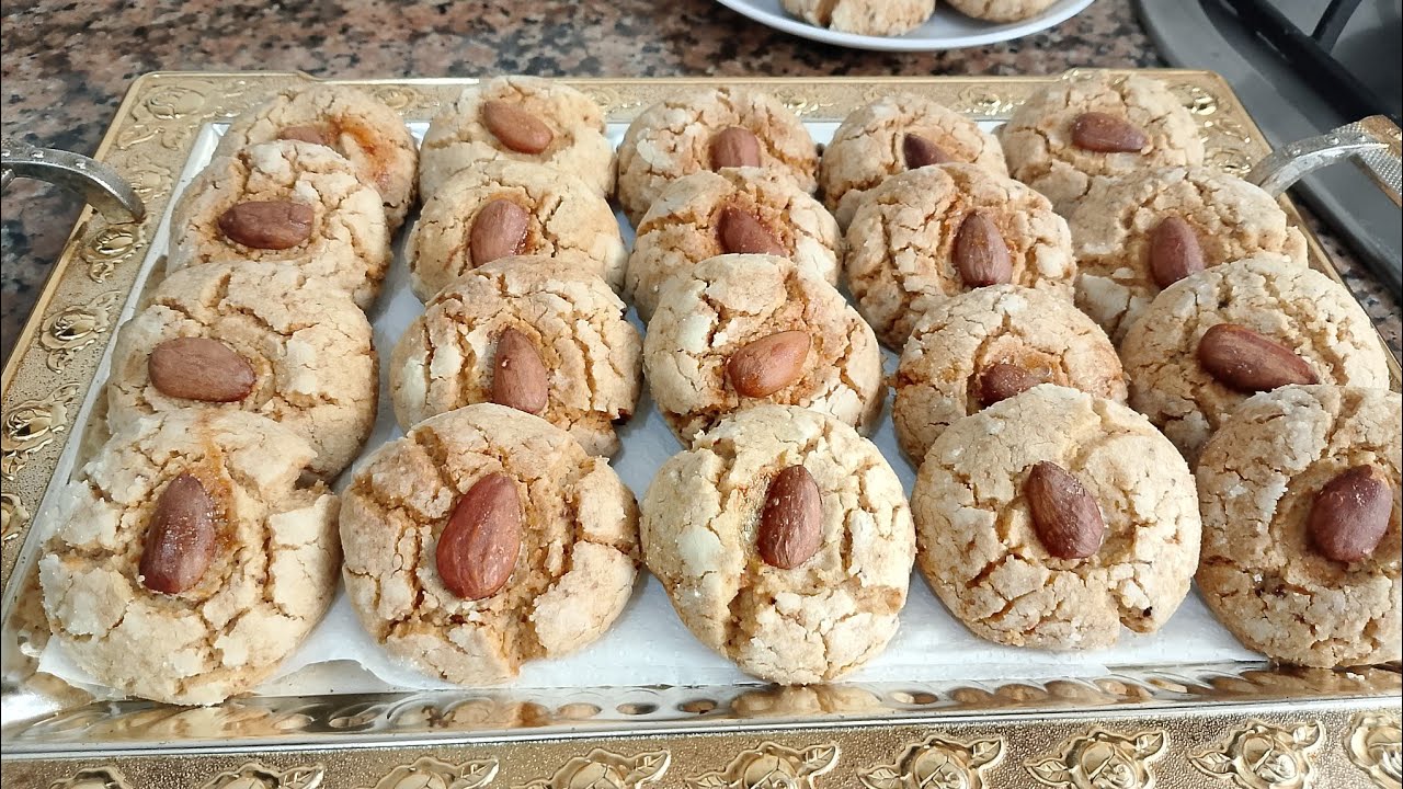 Galletas de almendras y cacahuetes, !Ghriba¡ Se derrite en la boca , Sin huevos 