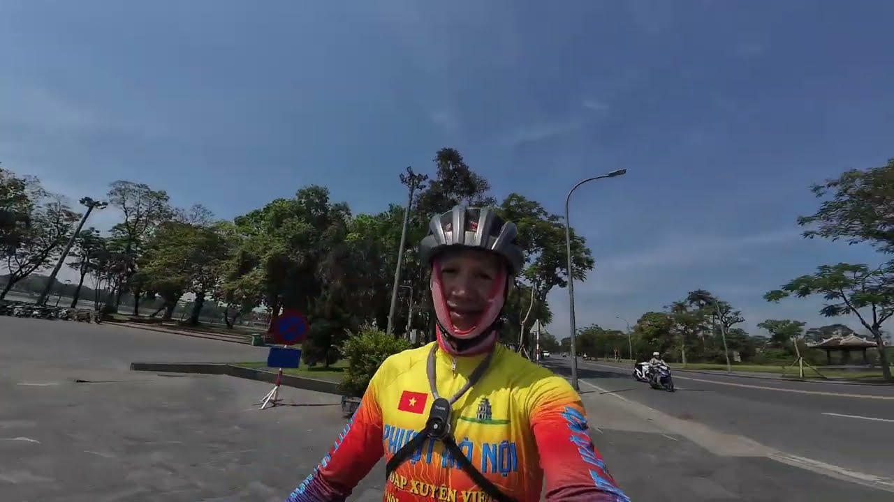 U70 đạp xe Xuyên Việt lần 01  | Chặng 5 Quảng Trị - Huế ~ 70km | #CDVlog