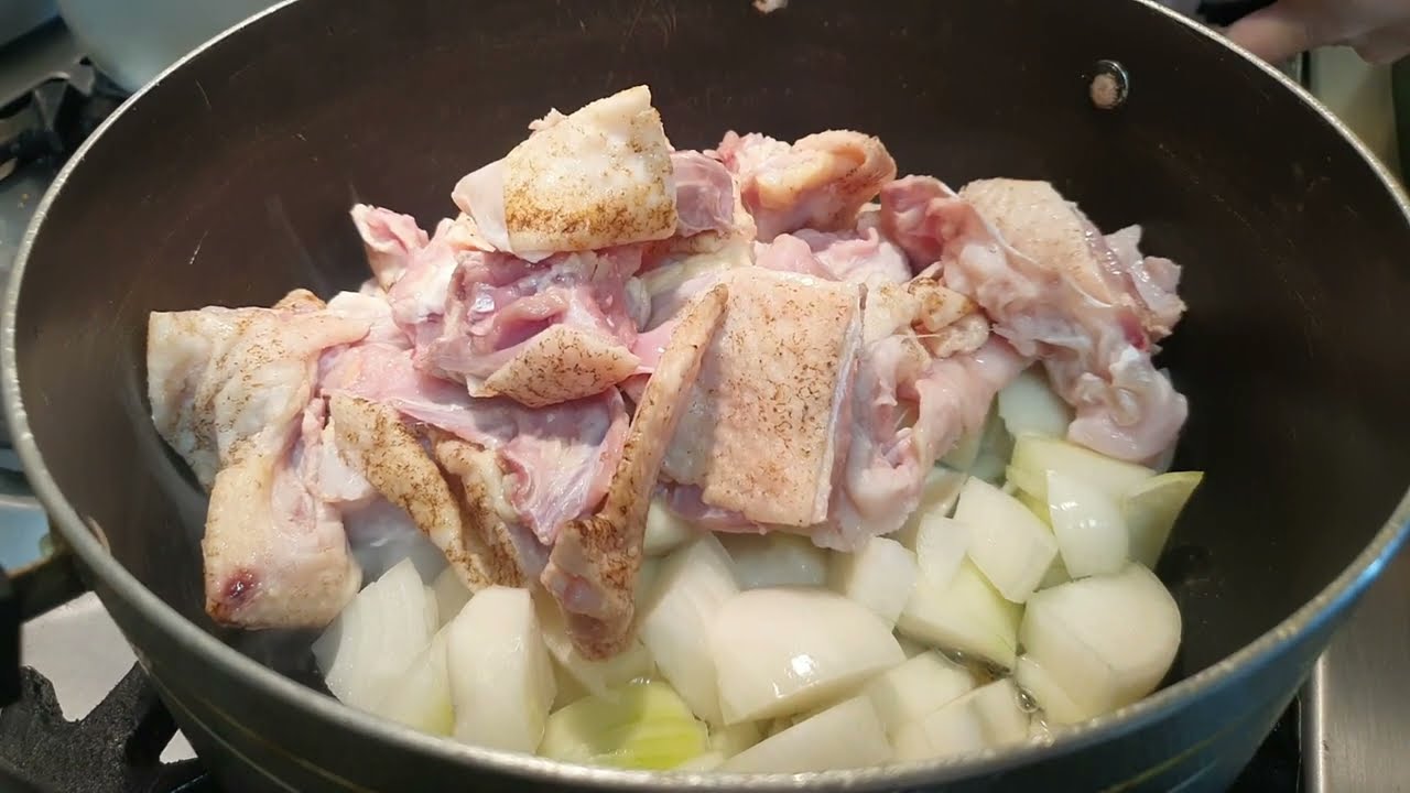 Sylheti Shokto Murugh - Hard Broiler Chicken Curry