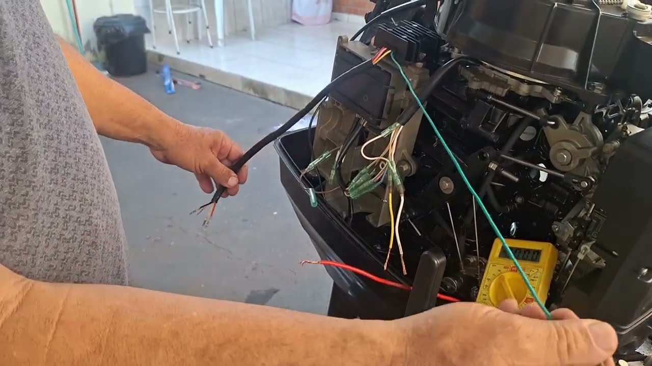 Mercury 50 HP com retificador de corrente da strada 200 cc