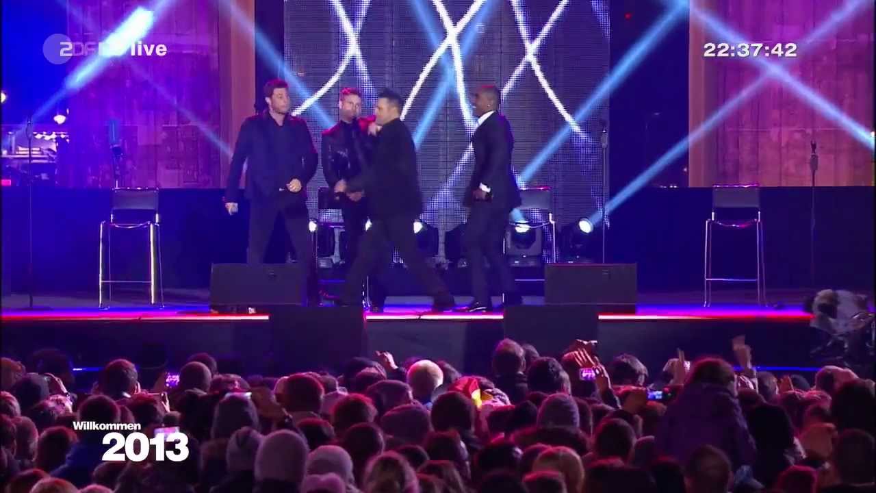 Blue - Hurt Lovers, All Rise at Welcome 2013 (Berlin, 31.12.2012)