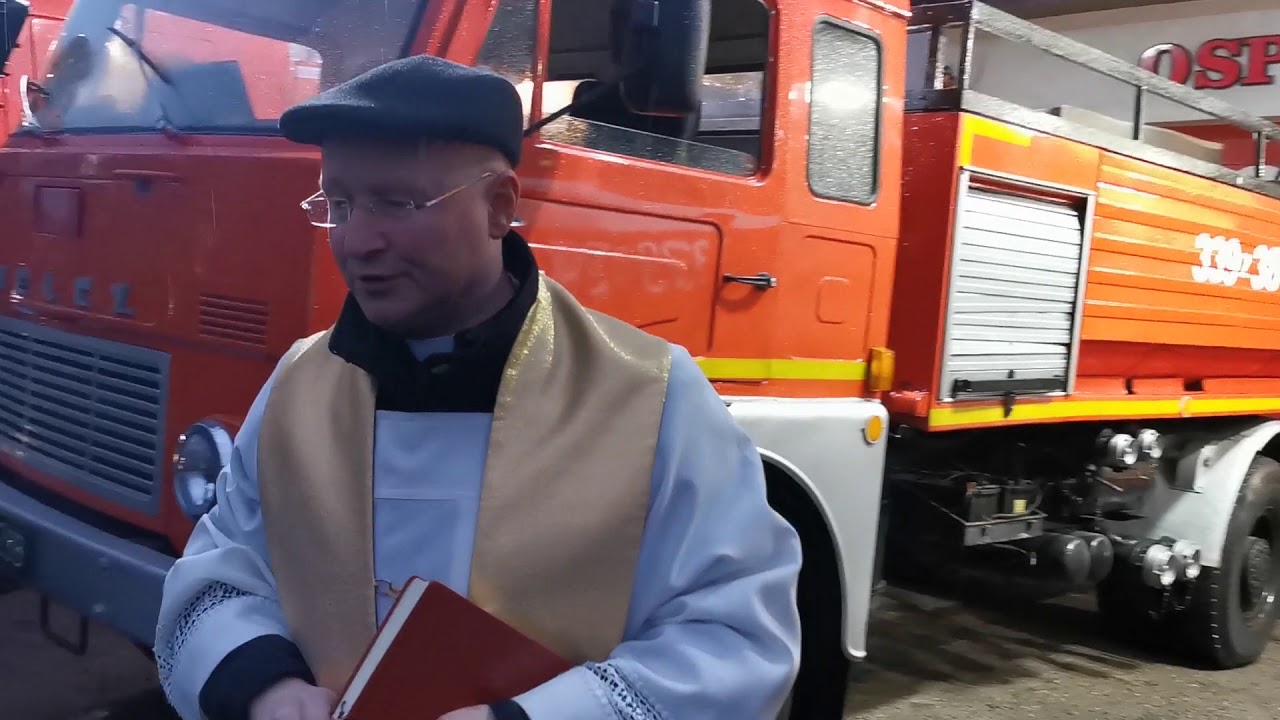 Przywitanie nowego ciężkiego samochodu ratowniczo-gaśniczego w OSP Świeszyno