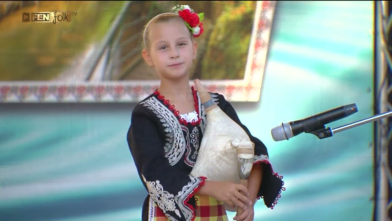 Елена Паракосова - Ела се вие превива // Празник на град Девин и минералната вода 2024