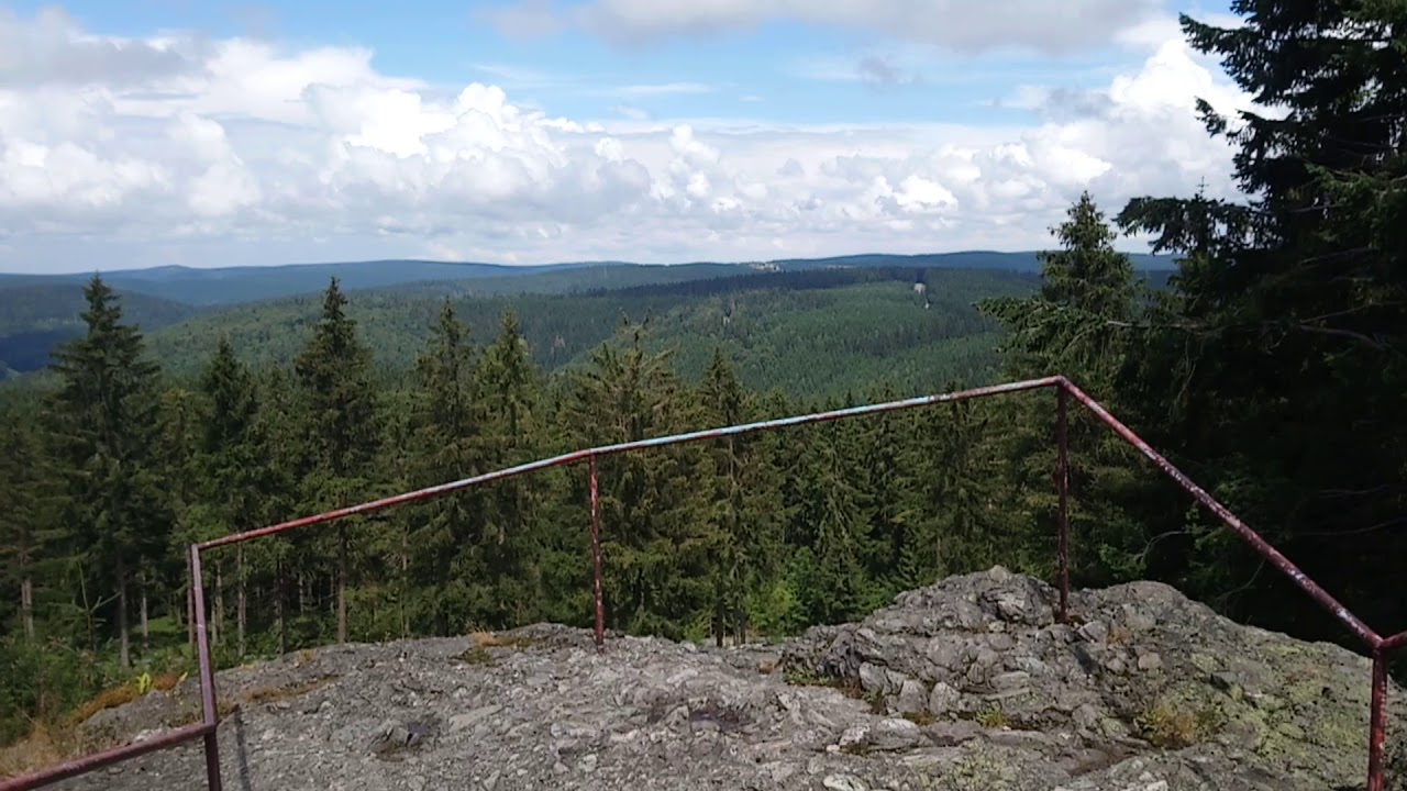 Wandern  in Thüringen Teil 15, der Langertfelsen bei Masserberg
