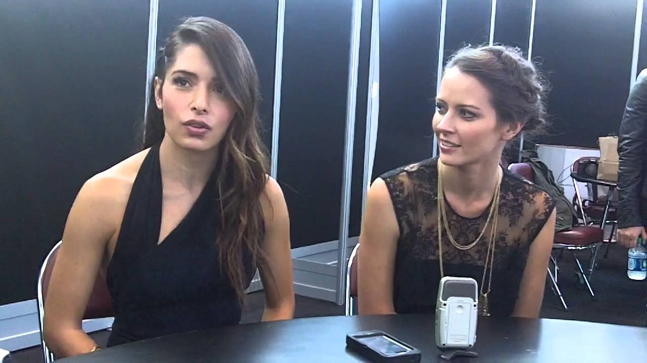 NYCC 2013 Person of Interest   Sarah Shahi and Amy Acker Part 2