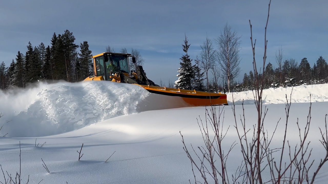 Snöröjning med L90G