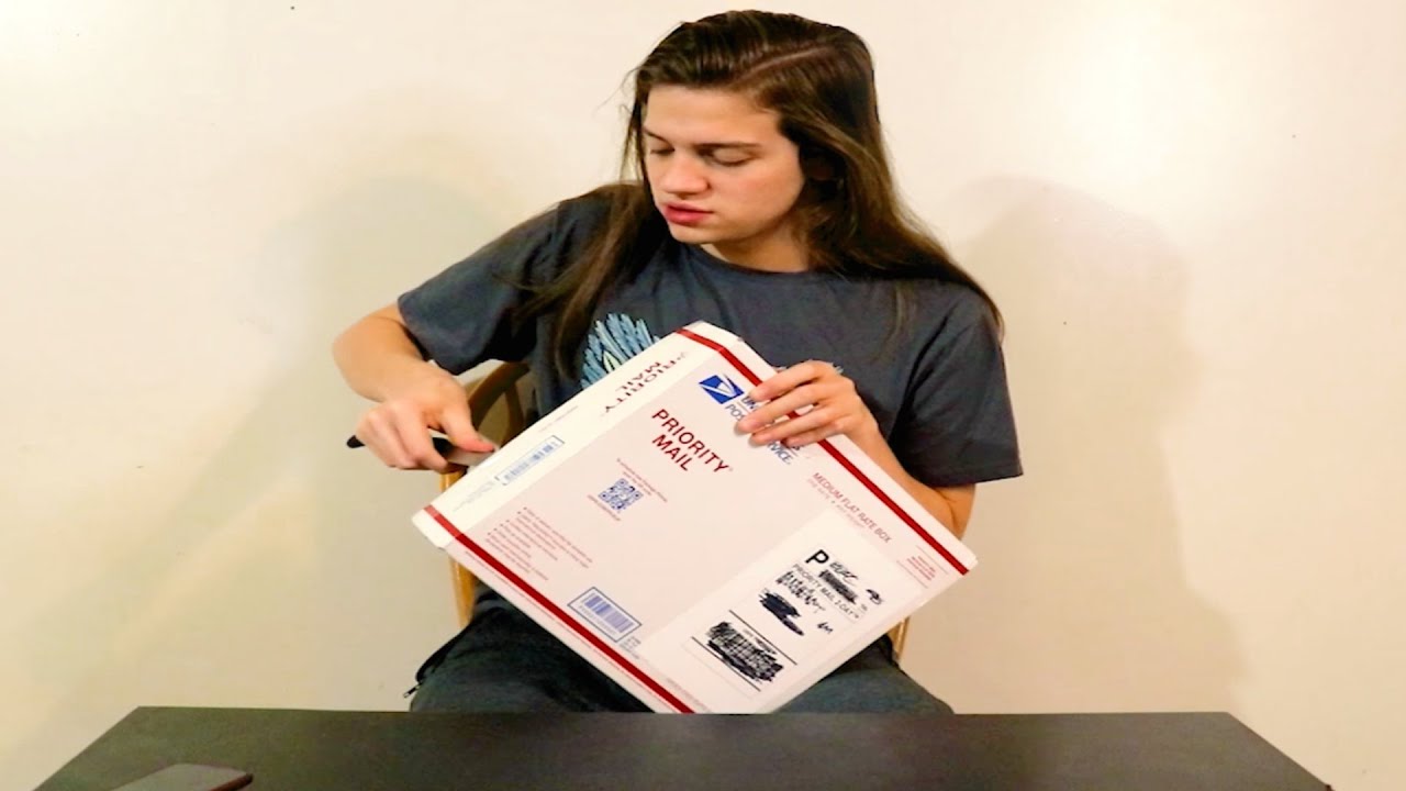 Funniest Unboxing Fails and Hilarious Moments 26