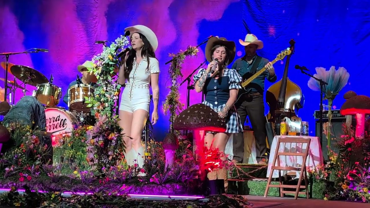 Sierra Ferrell & Nikki Lane - Lesson In Leaving Live @ The Anthem Washington DC Sep 7, 2025