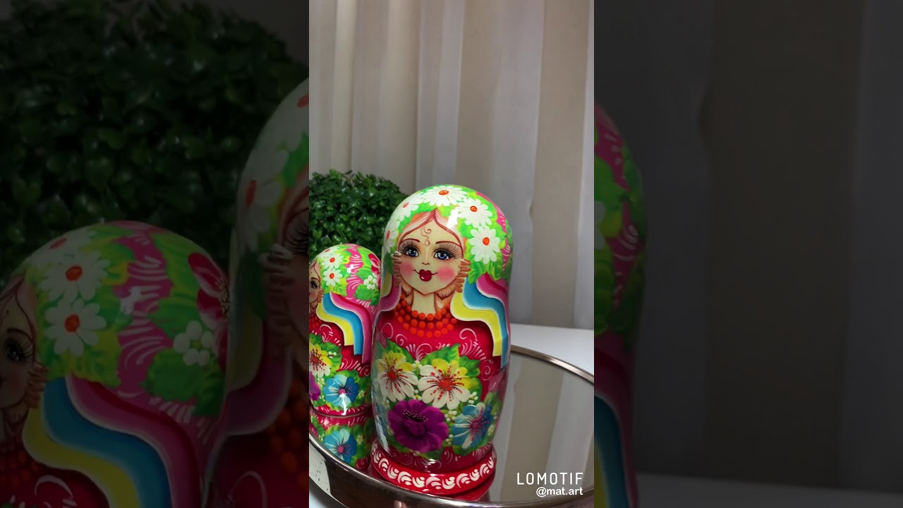Матрьошки в українському стилі ручного розпису