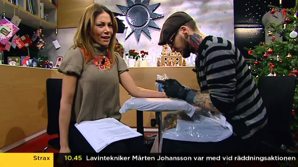 Tilde de Paulas f&ouml;rsta tatuering - i direkts&auml;ndning
