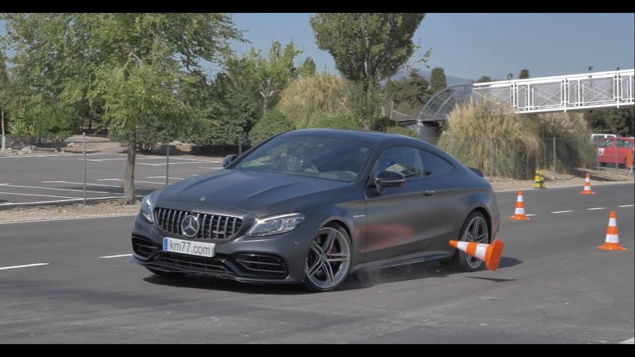 Mercedes-AMG C 63 S Coupé (2018) -  Maniobra de esquiva (moose test) y eslalon | km77.com