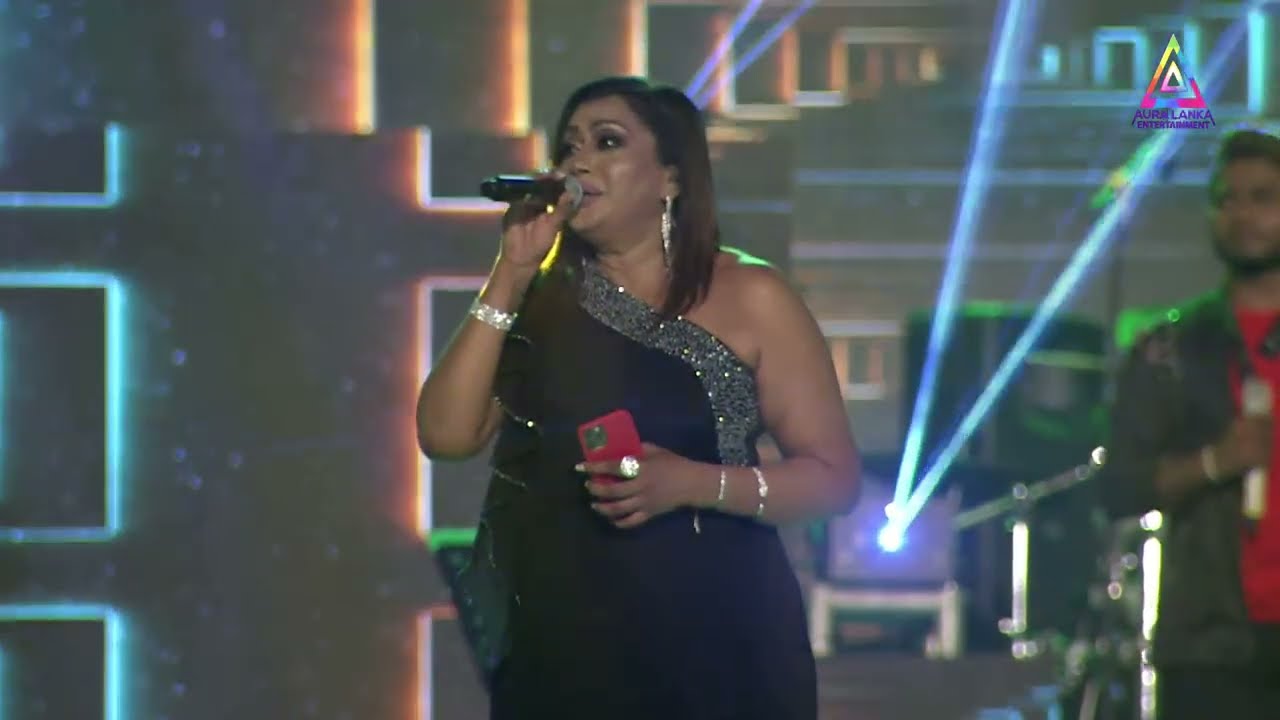 නිරෝශා විරාජිනී ගල්නෑව Pearlwoodland 2022 වේදිකාවේ || Nirosha Virajani