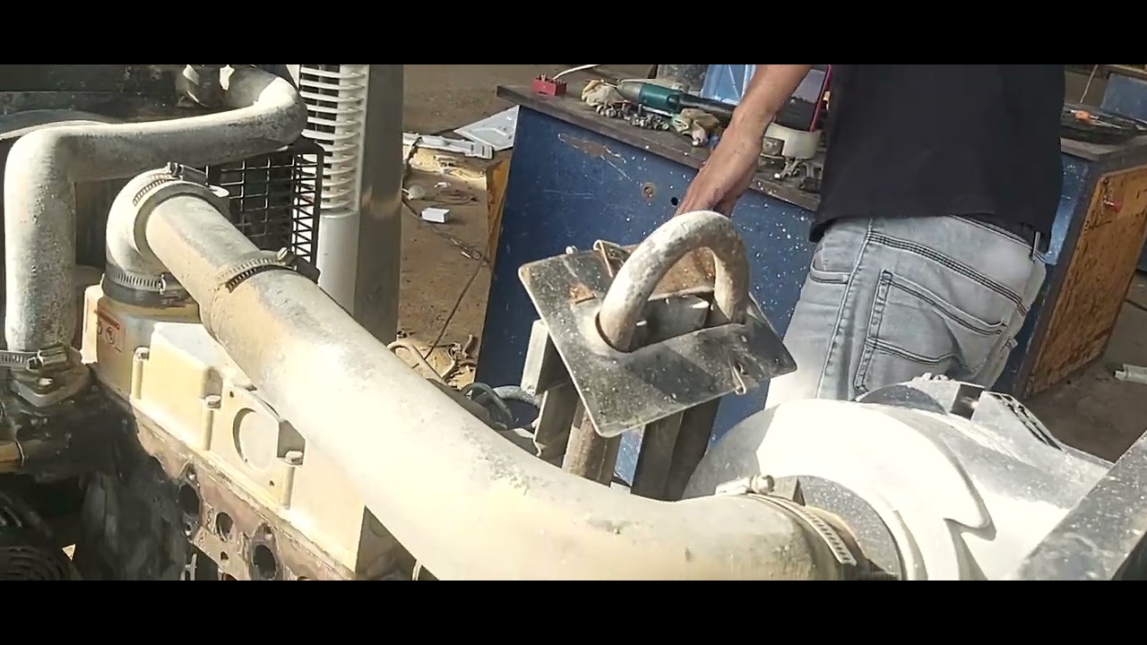 Caterpillar engine model C2.2 testing smok