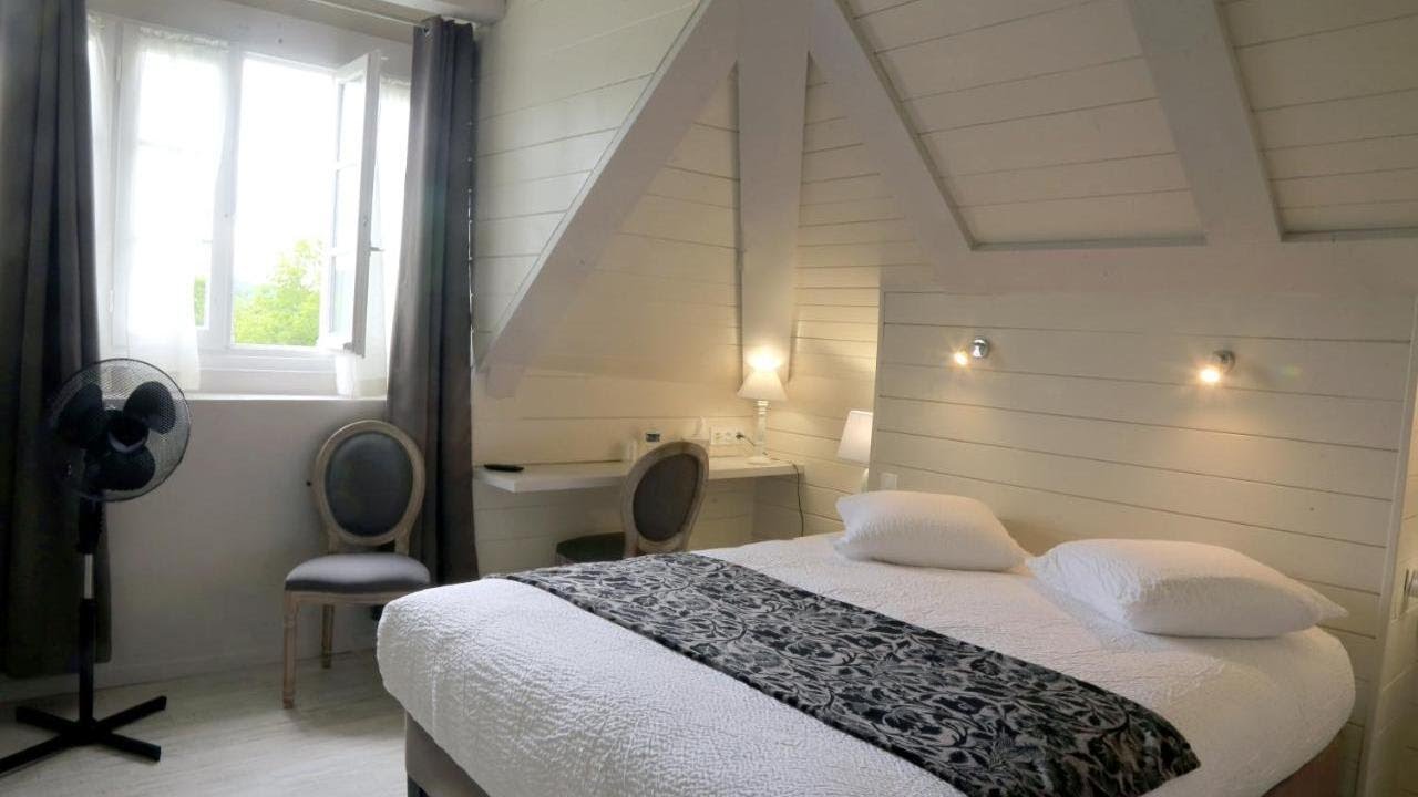 HOSTELLERIE LA BRUYERE, Chalvignac, France