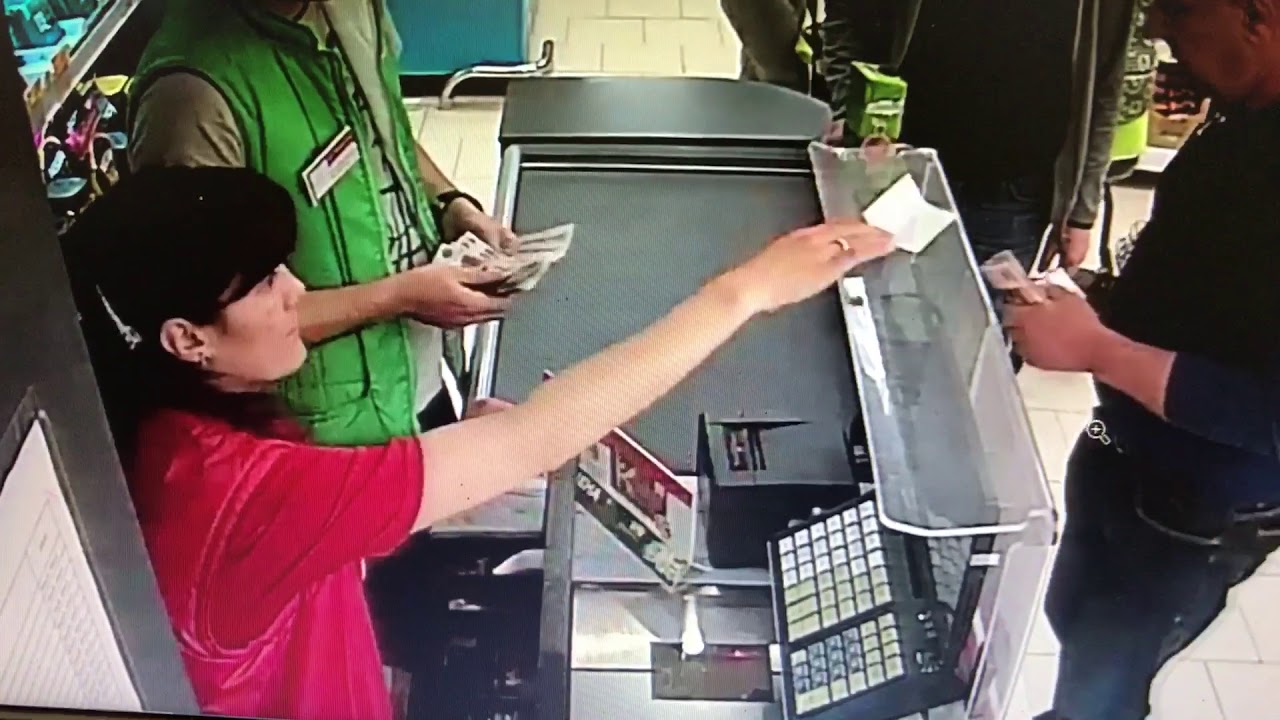 Мошенник в Пятерочке