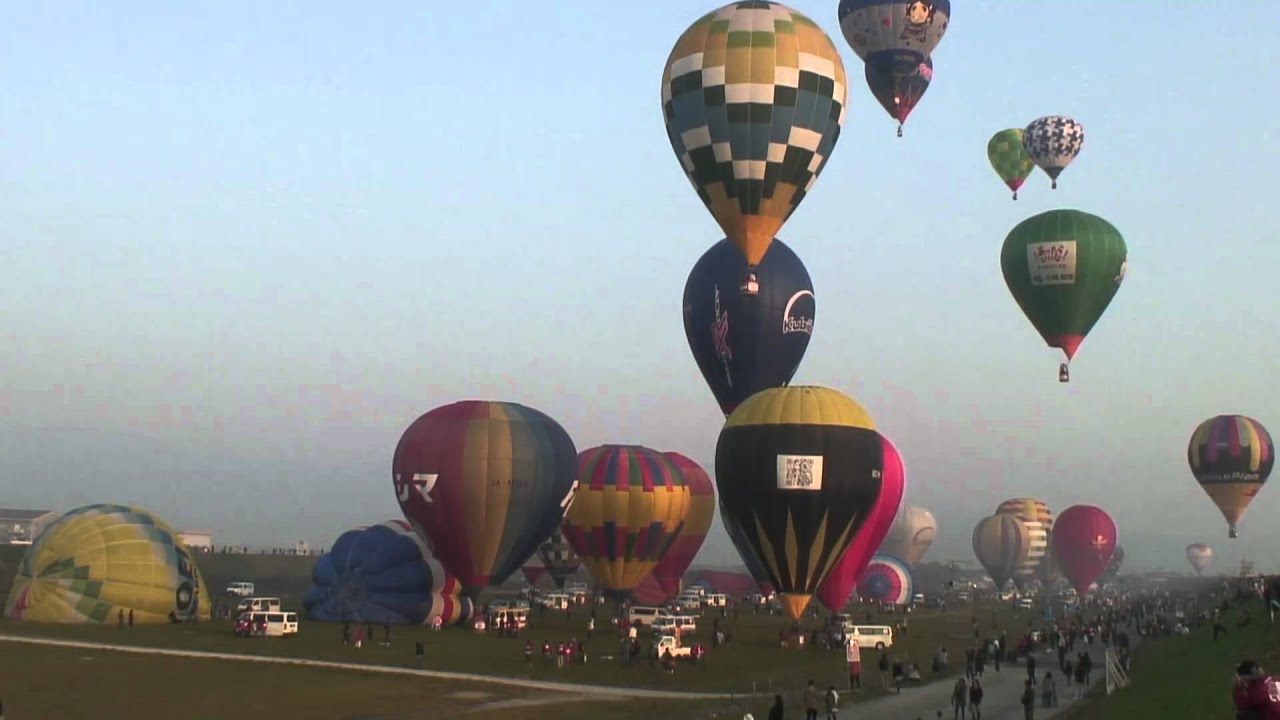 2010 Saga International Balloon Fiesta (on the morning of Nov. 7th, 2010)