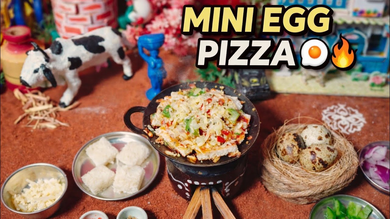 Miniature Egg Bread Pan Pizza 🍳🍞 | Street Style Village Cooking | Mini-Bee’s Kitchen