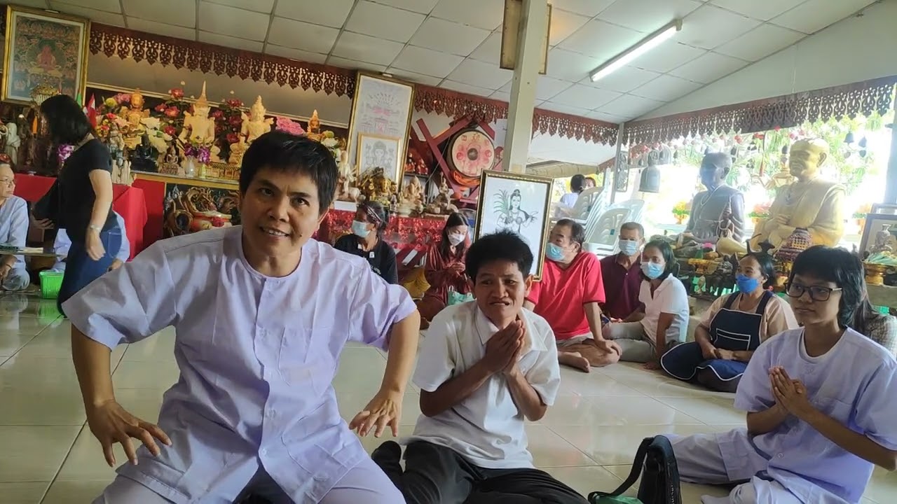 พญาครุฑมาสนทนาดูแลอยู่ที่พุทธะสถานคลายทุกข์