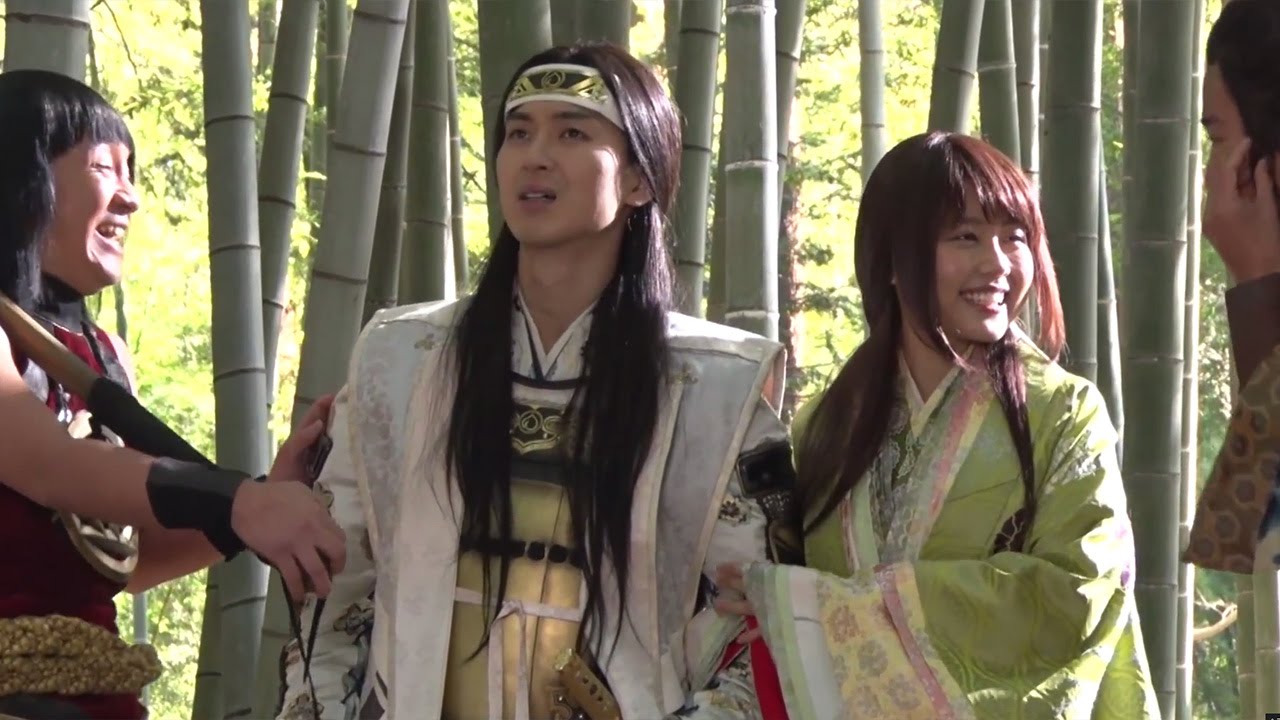 松田翔太、有村架純と“家族”になっちゃった… au「三太郎」CMシリーズ「桃太郎とかぐや姫」編　CM＆メーキング映像