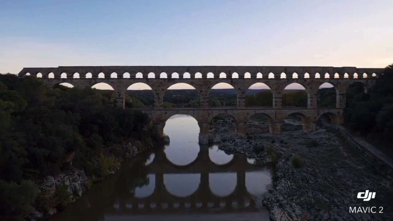 Vers Pont-du-Gard - Pont-du-Gard