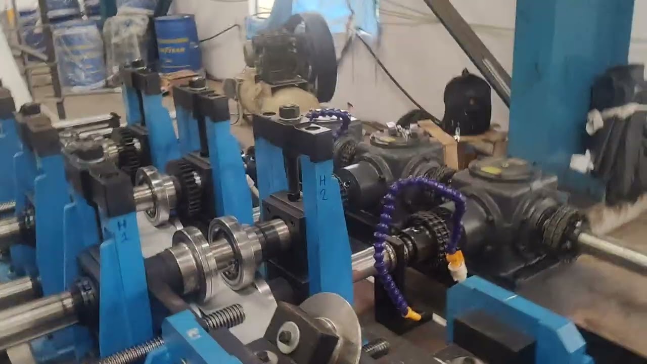 Roll forming machin multy punch ke sath 