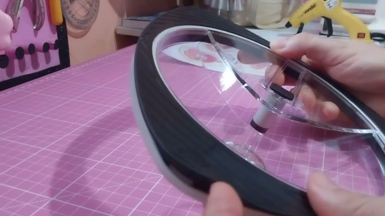 Comprei meu cortador circular toke e crie - primeiras impressões e como usar o cortador de círculos