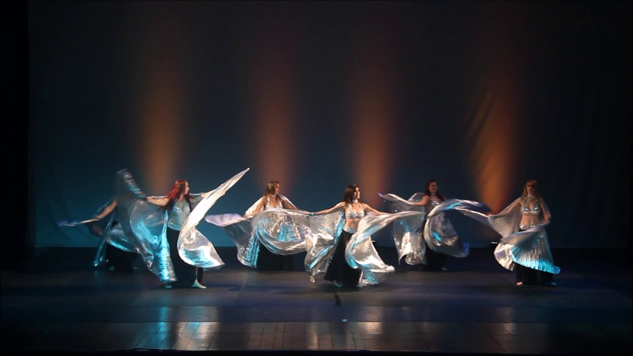 Faces do Feminino - Estúdio Ana Claudia Borges - Dança do Ventre - Véu wings