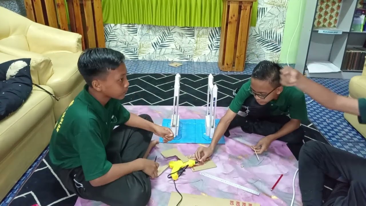Projek Model Mercu Tanda 