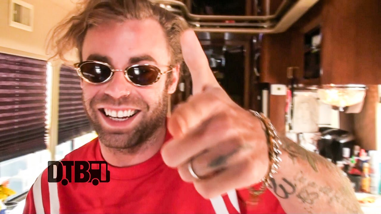 Mod Sun - BUS INVADERS Ep. 943 [Warped Edition 2015]