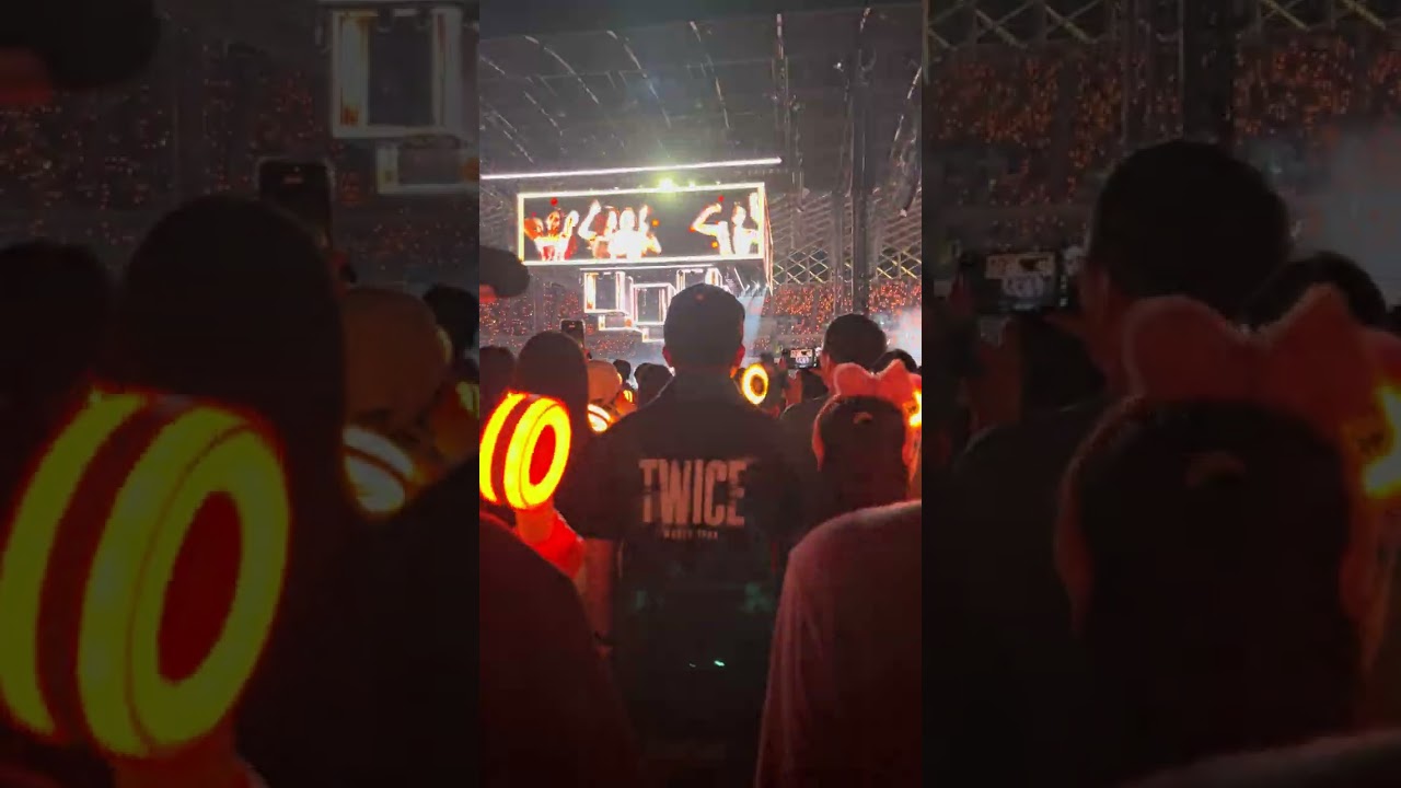 TWICE  ONE SPARK This is for 高雄 Kaohsiung  2025/11/22
