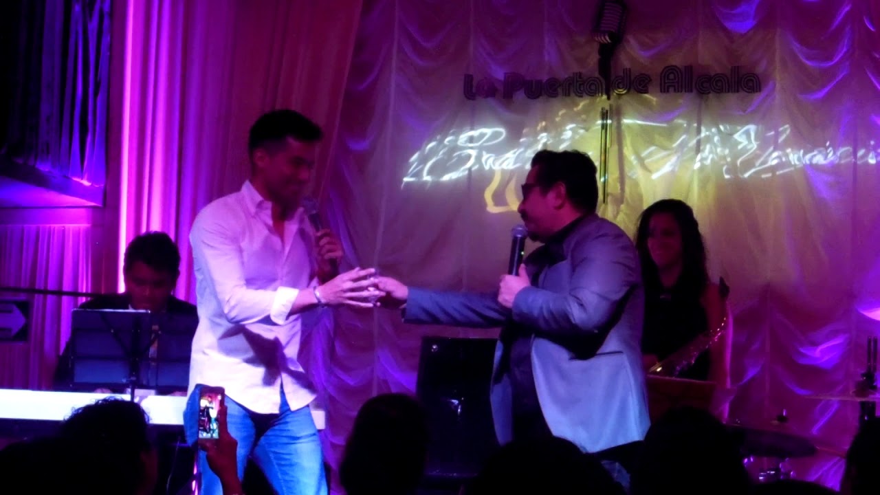 Mi corazon jamas Carlos Macias y Ricardo Caballero en La  Puerta de Alcala Guadalajara agosto 2016