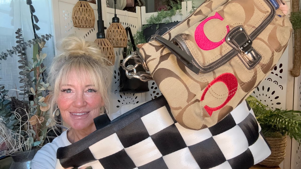 THRIFTED Purse Haul! www.pursetrippin.com
