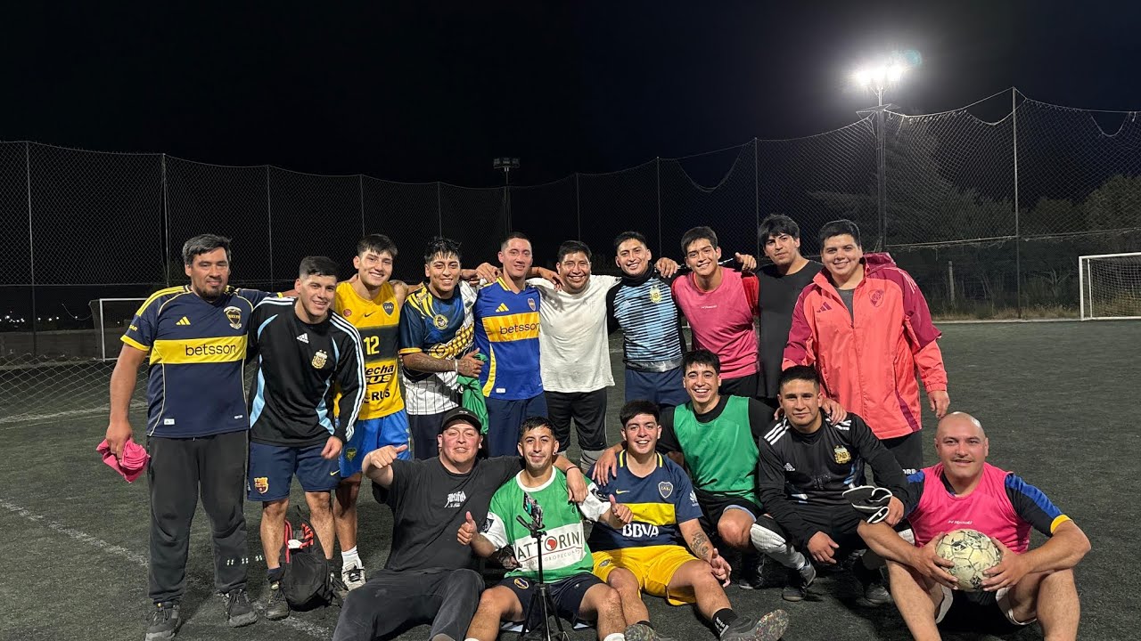 Lindo partido de viernes con la bandaa
