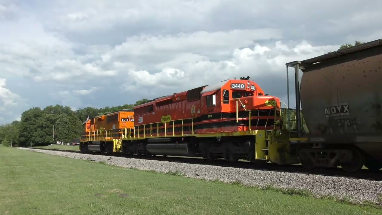 Sunday Toledo,Peoria,and Western Extra from Hoosier Lift to Logansport with TPW 5015 and TPW 3440.