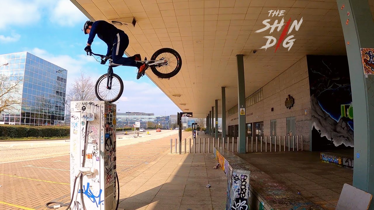 Лучший в мире райдер на 20-дюймовом байке? CHARLIE ROLLS и друзья | MTB Street Trials