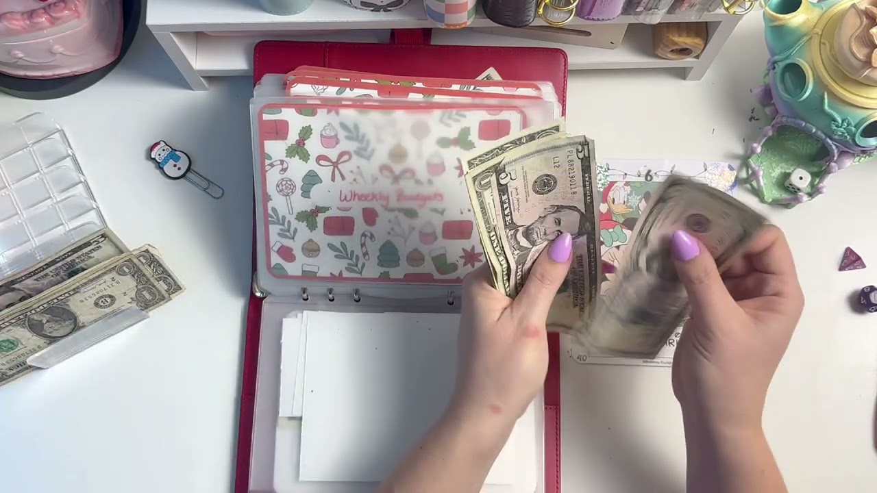FESTIVE FRIDAY | Saving for St. Patrick's and Christmas!