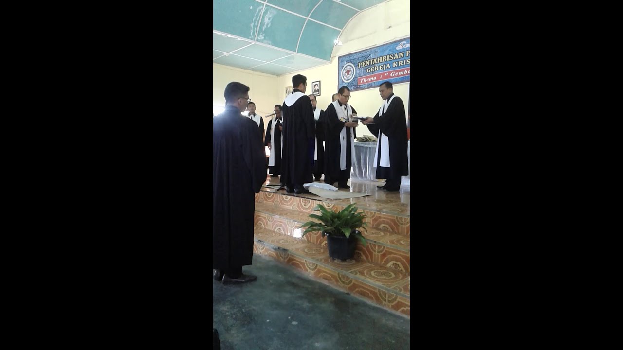Penahbisan Pendeta di GKLI dan Peneguhan Evanggelish