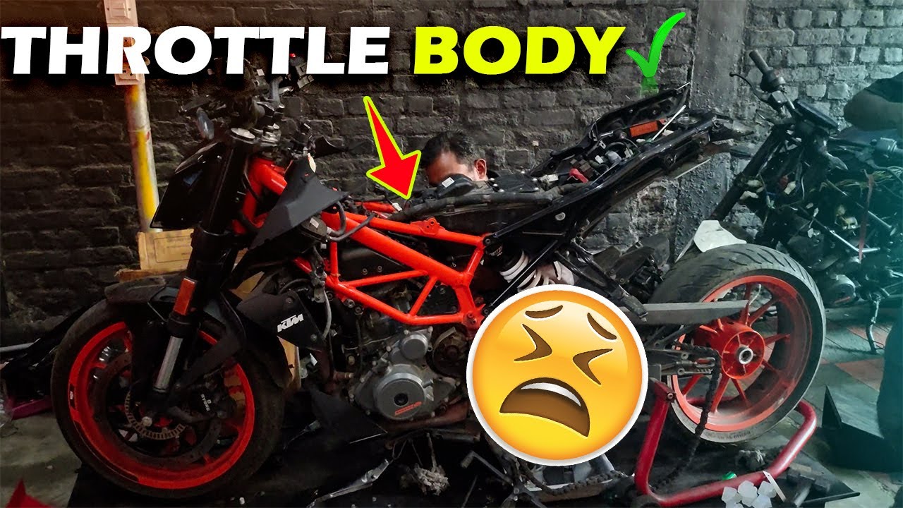 DUKE390 THROTTLE BODY CLEANING | @thirdeye_viator_d90 |தமிழ்