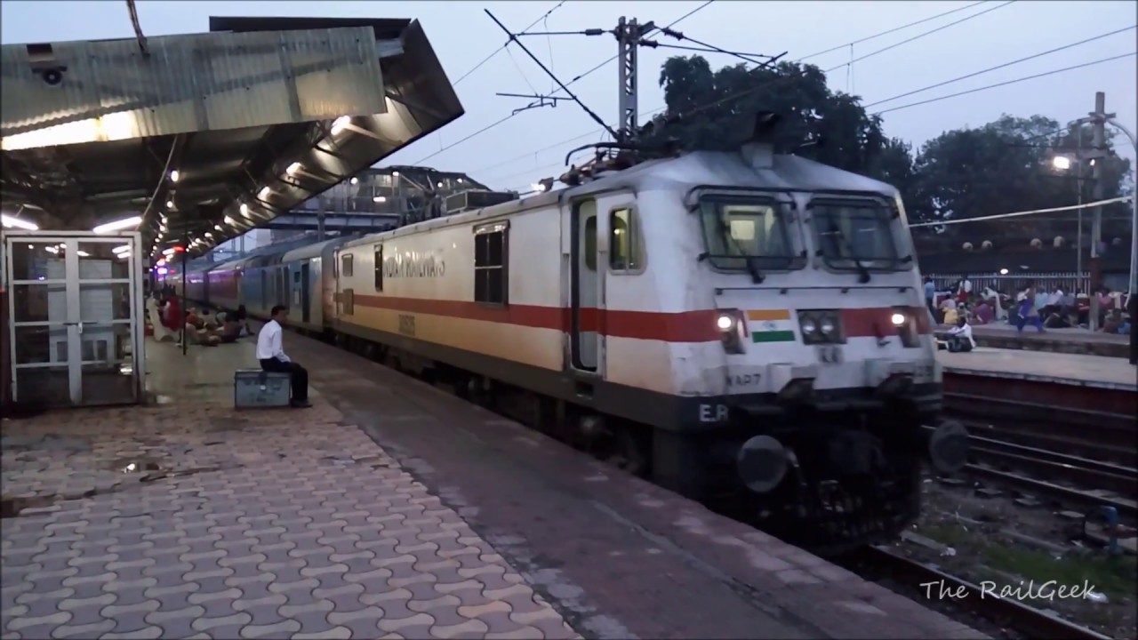 The Day After DIWALI at KANPUR CENTRAL RAJDHANI GANG DEPARTURE...