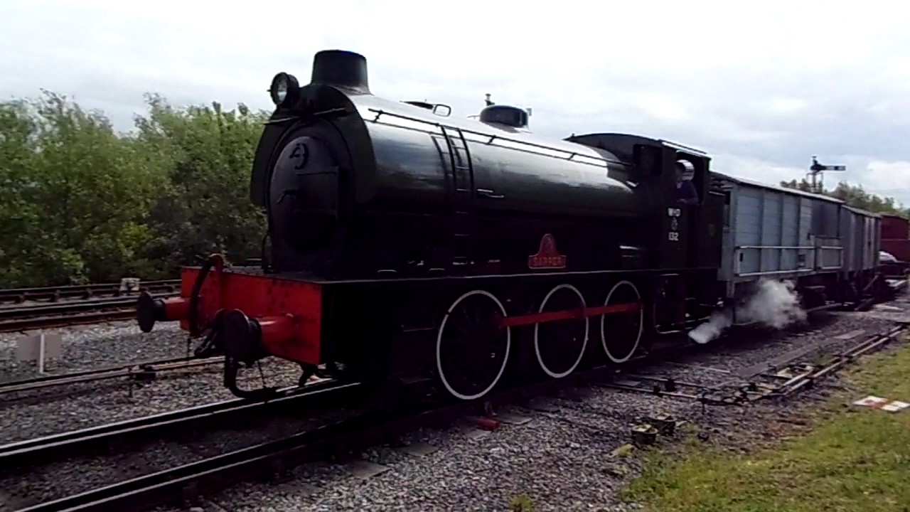 SAPPER W.D. 132 Leaving Lydney junction 13/05/17