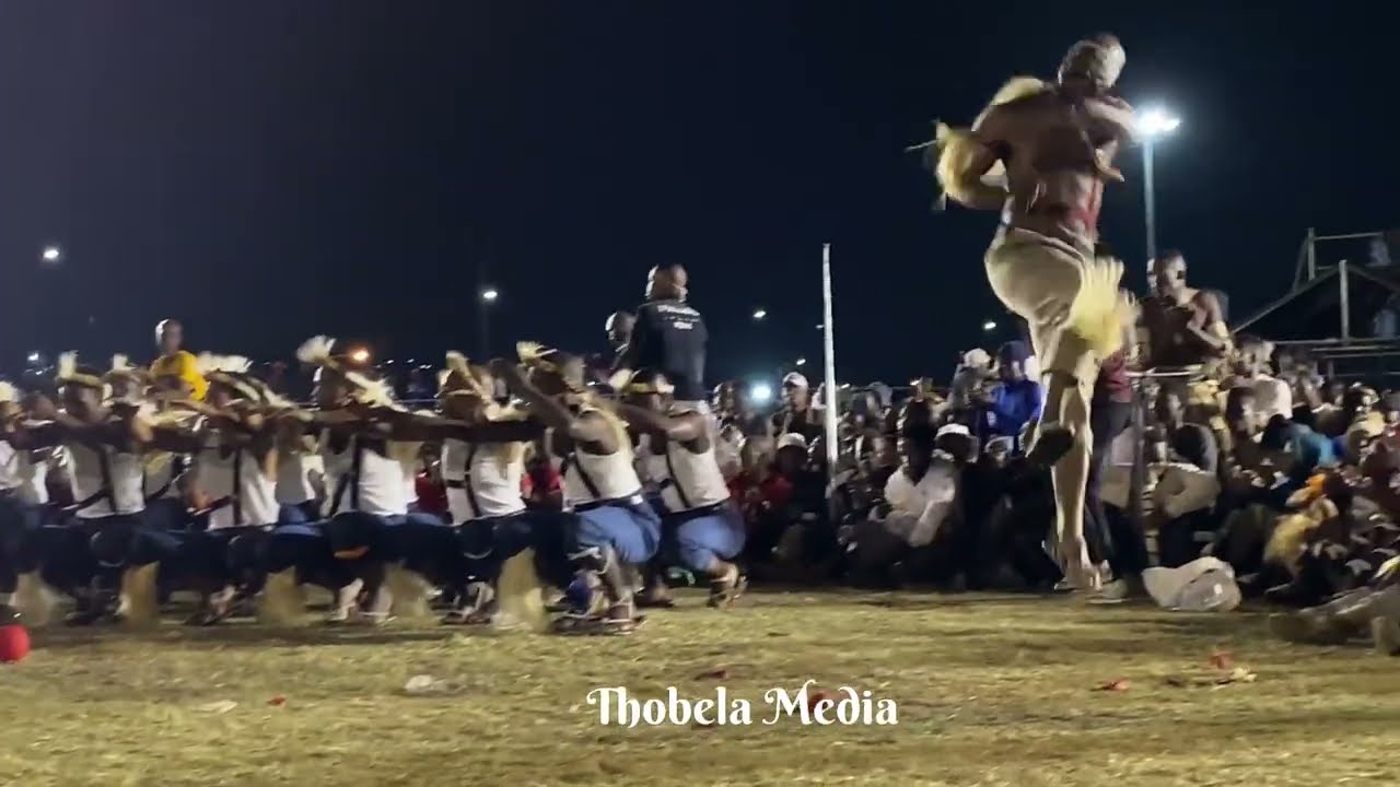 Amabholwane kwiNgoma Kazwelonke ashaye ingoma abonga uMcineka